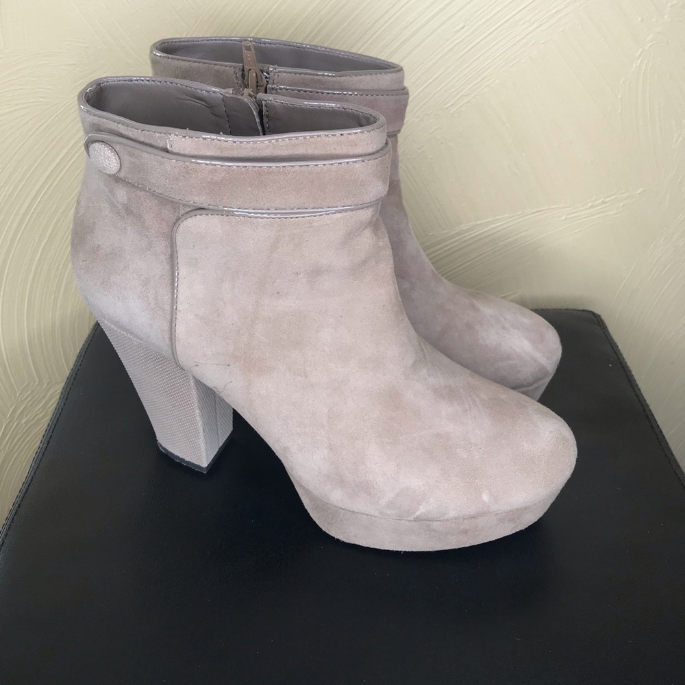Gianni Bini - Suede platform bootie